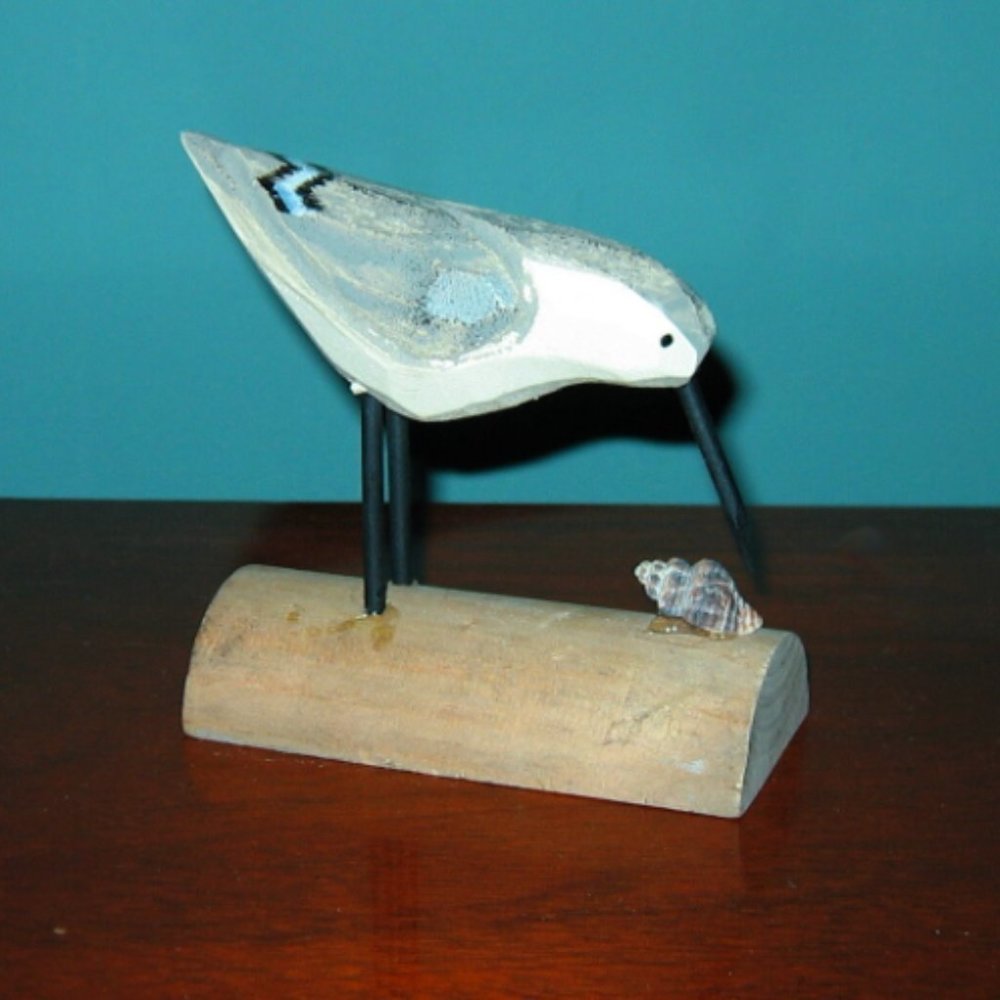 Cute Shore Bird SANDPIPER all Wood Carving on Driftwood wooden stand w/Sea Shell